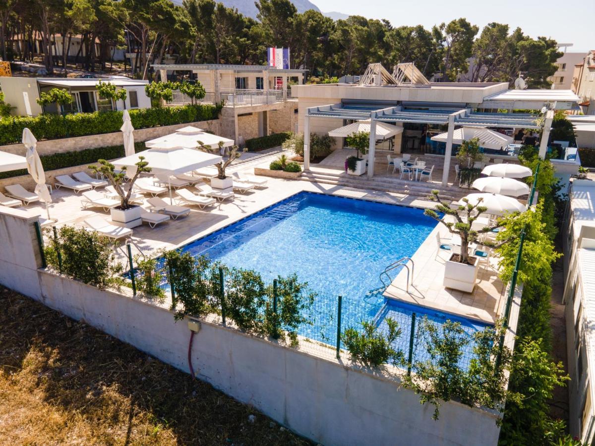 Poseidon Mobile Home Resort Makarska Eksteriør billede