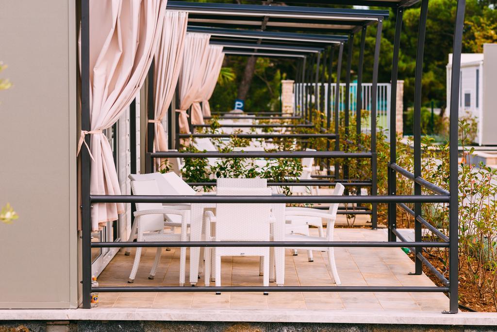 Poseidon Mobile Home Resort Makarska Eksteriør billede
