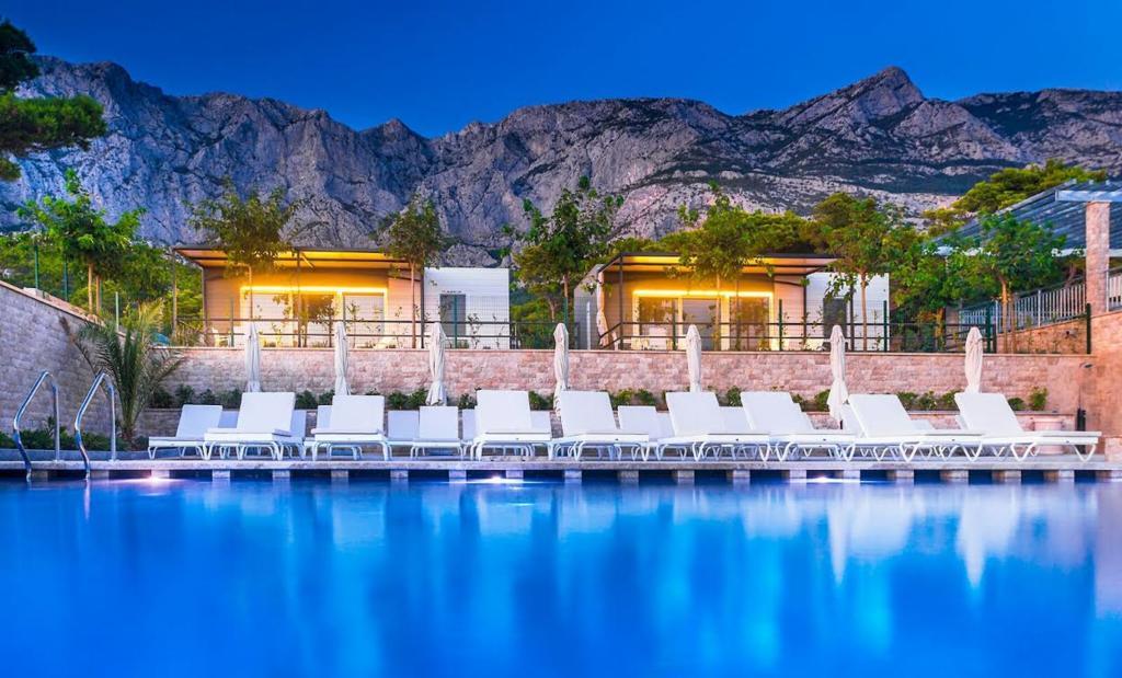Poseidon Mobile Home Resort Makarska Eksteriør billede